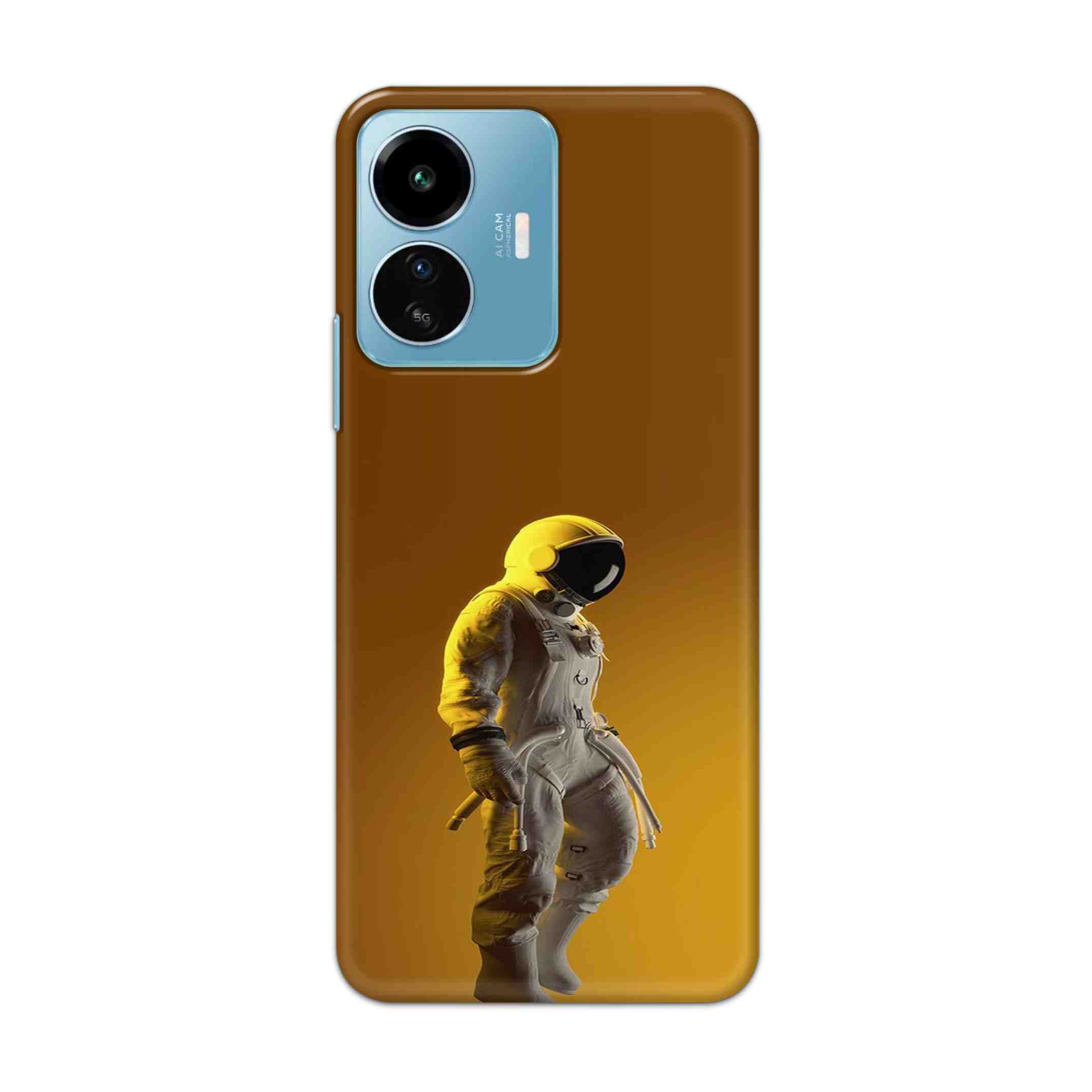 Buy Yellow Astronaut Hard Back Mobile Phone Case Cover For IQOO Z6 Lite 5G Online